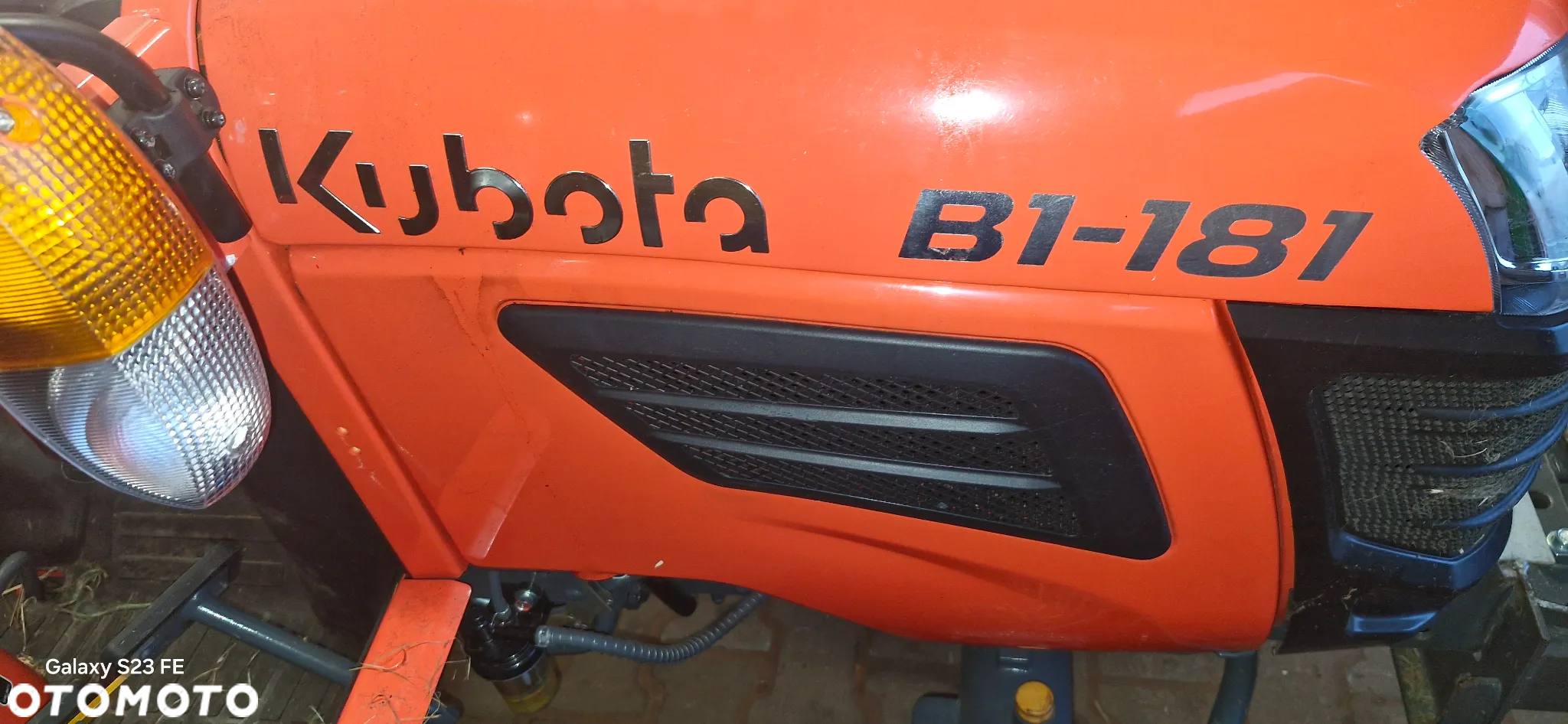 Kubota B 1181 - 5