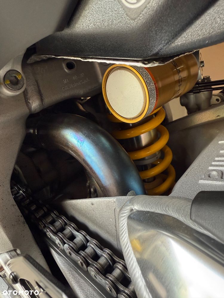 Aprilia RSV - 23
