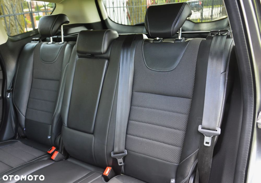 Ford Kuga - 29