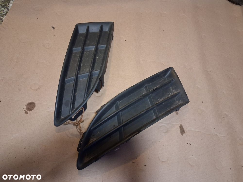 Kratki zderzaka SKODA ROOMSTER FABIA II prawa lewa  5J0807368A    5J0807367A - 1