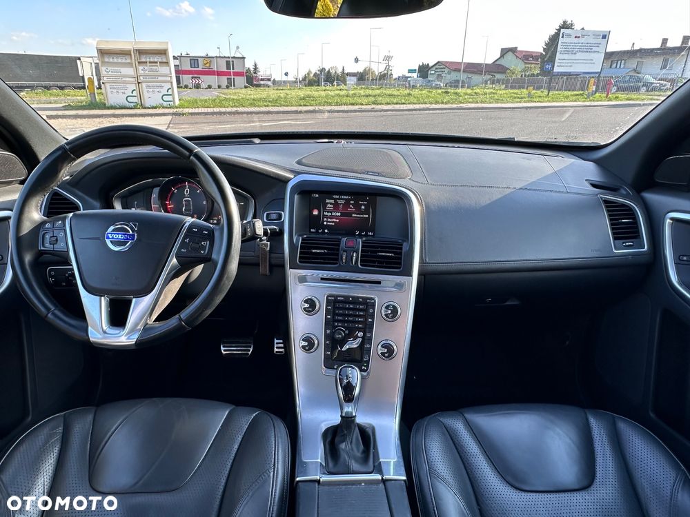 Volvo XC 60 D4 AWD Geartronic Summum - 11