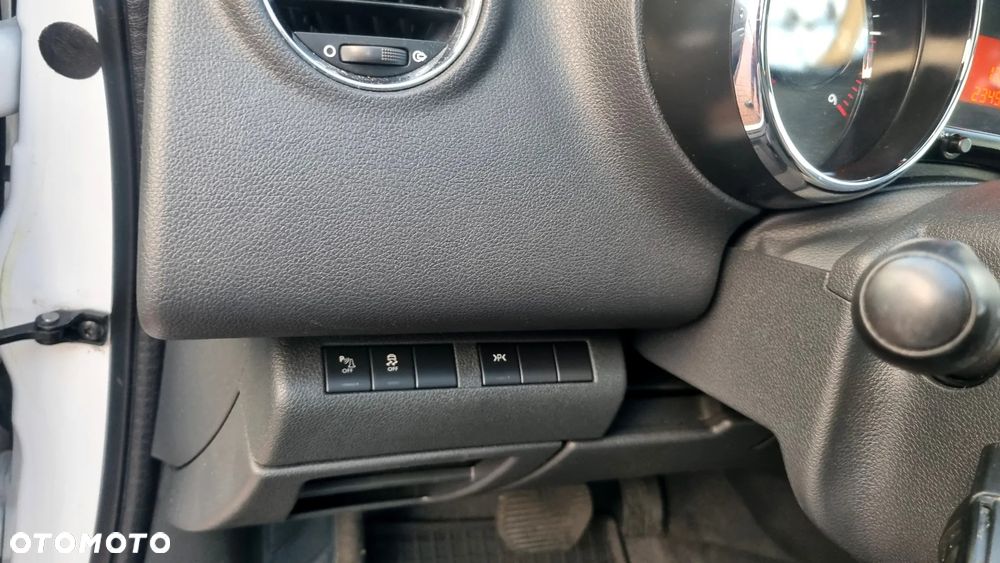 Peugeot 5008 HDI 160 Automatik Business-Line - 22