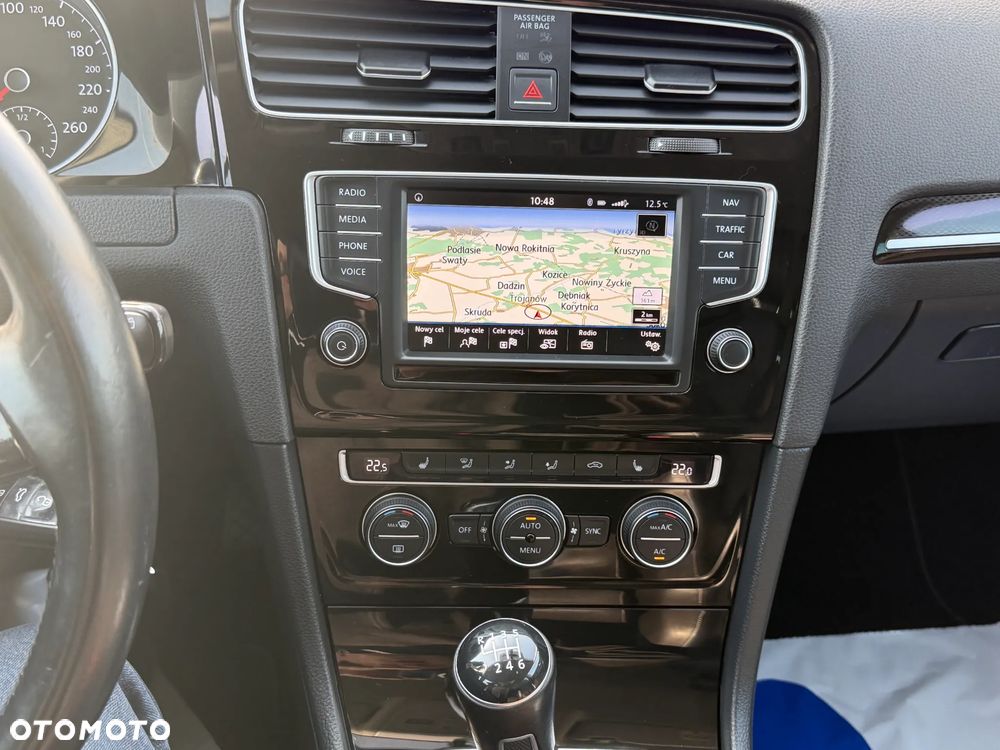 Volkswagen Golf 2.0 BlueTDI Highline - 11