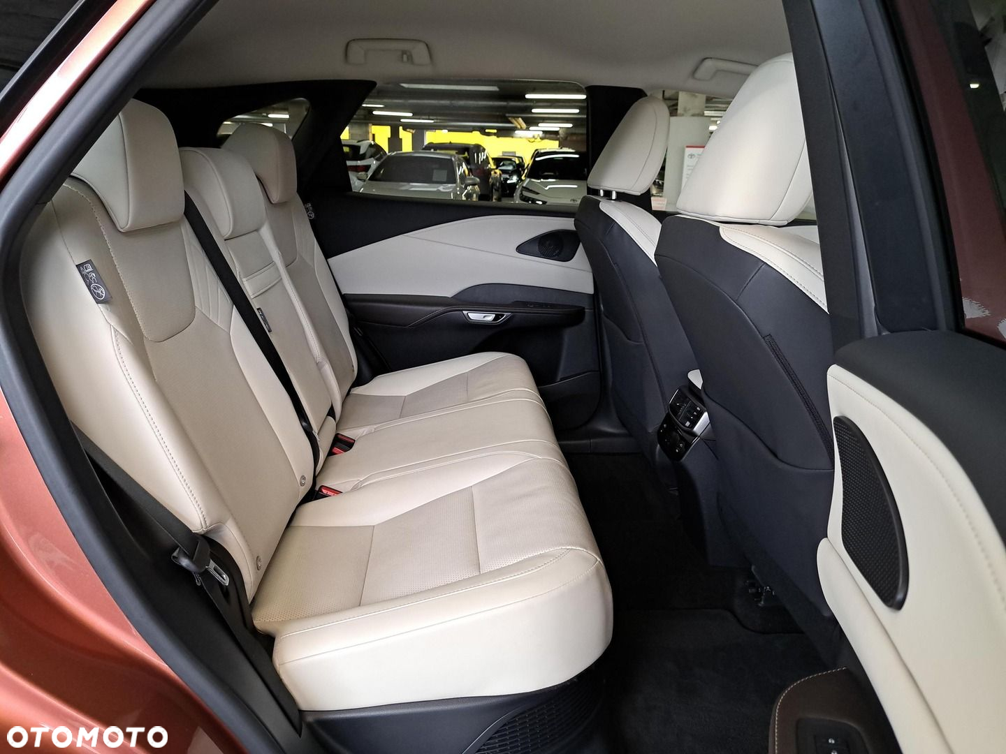 Lexus RX 350h Prestige - 13