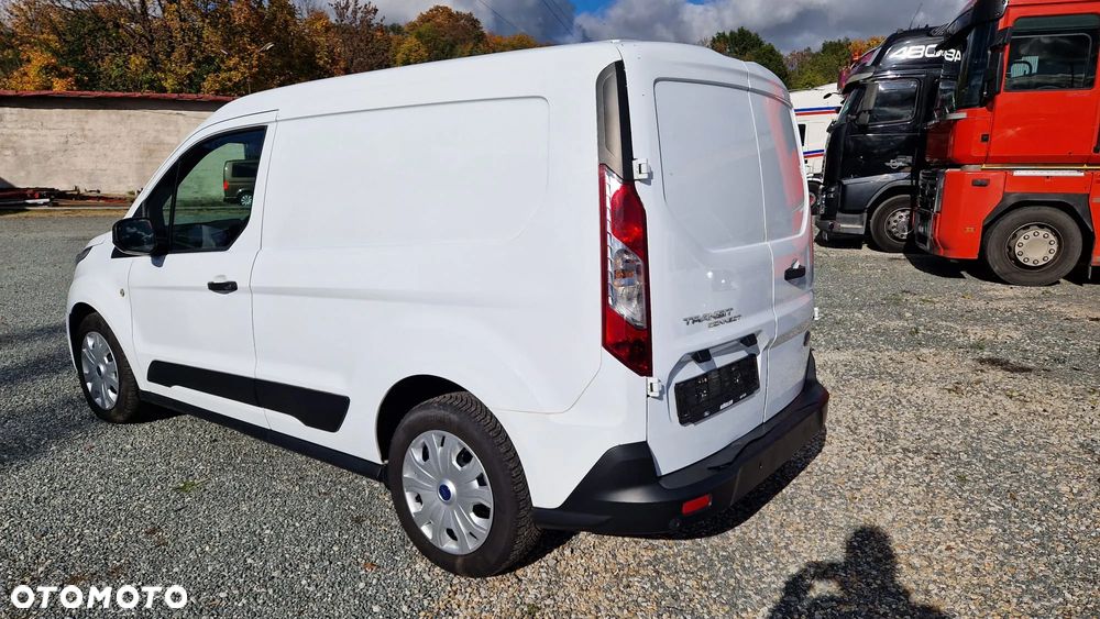 Ford TRANSIT CONNET 1.5 - 5