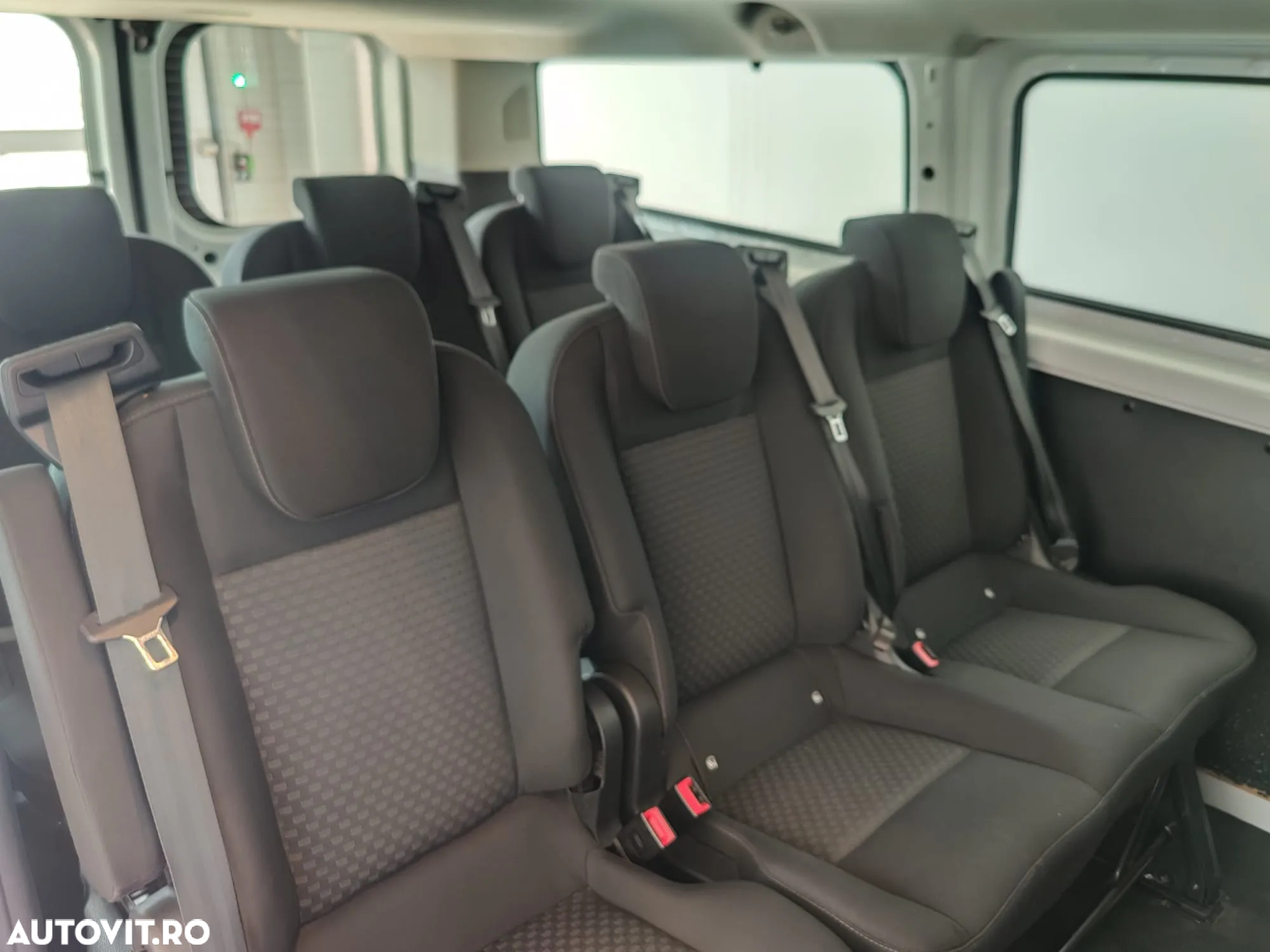 Ford Transit Custom Kombi 320 2.0 EcoBlue 130 CP L2H1 Trend Aut. - 17