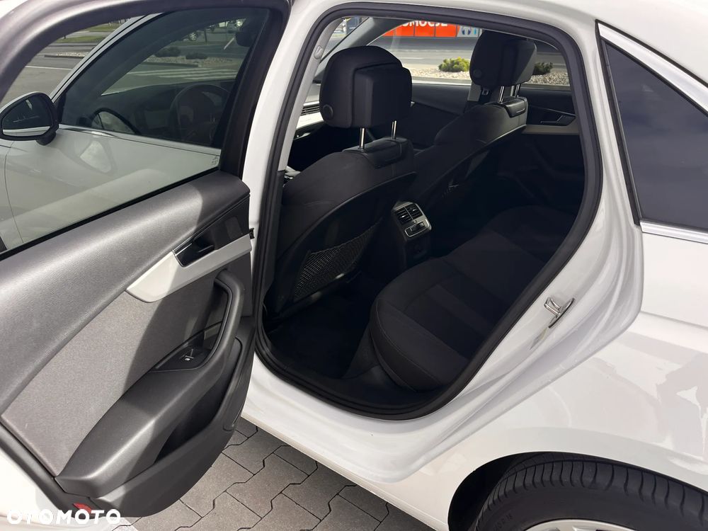 Audi A4 Limousine 40 TDI Quattro S tronic - 15