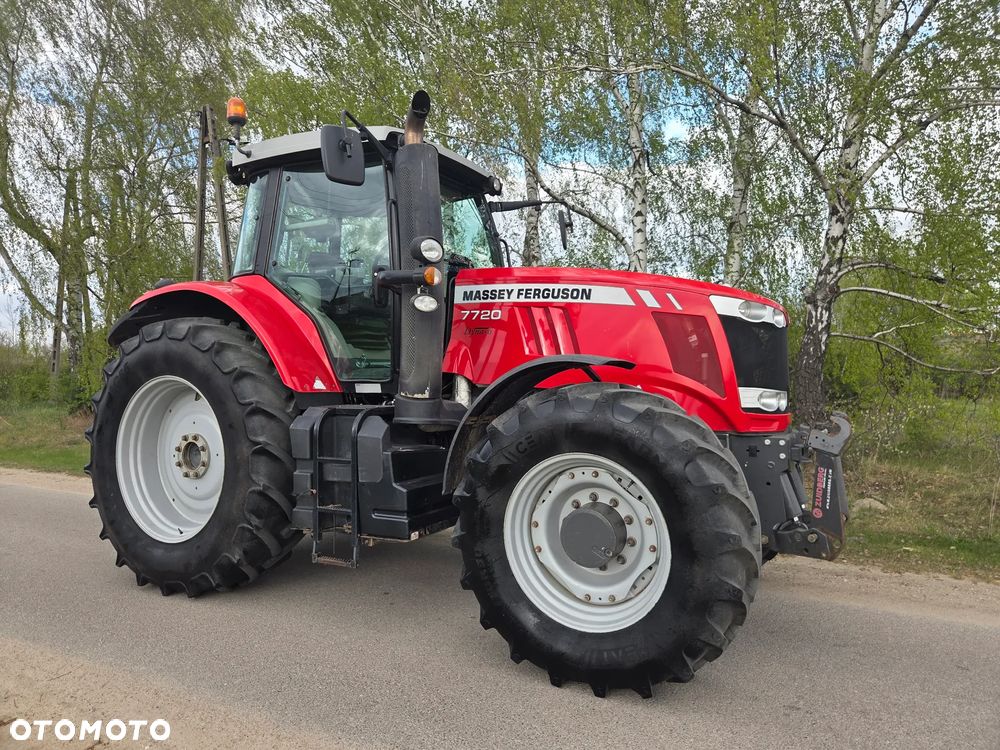 Massey Ferguson 7720 - 2