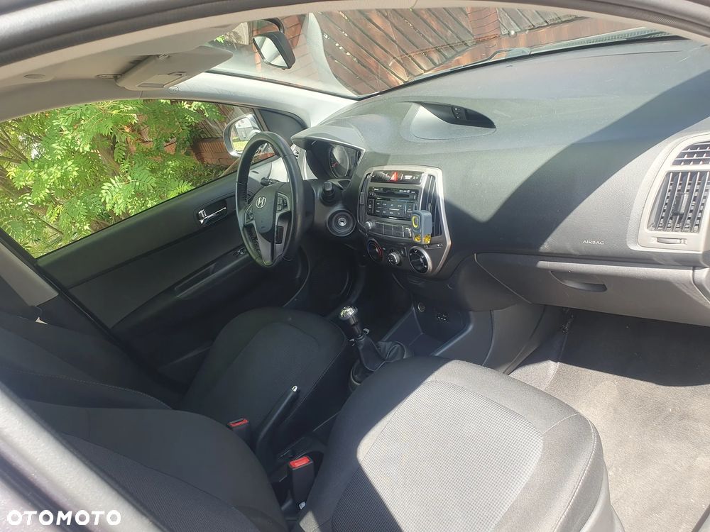 Hyundai i20 1.25 Classic + - 9