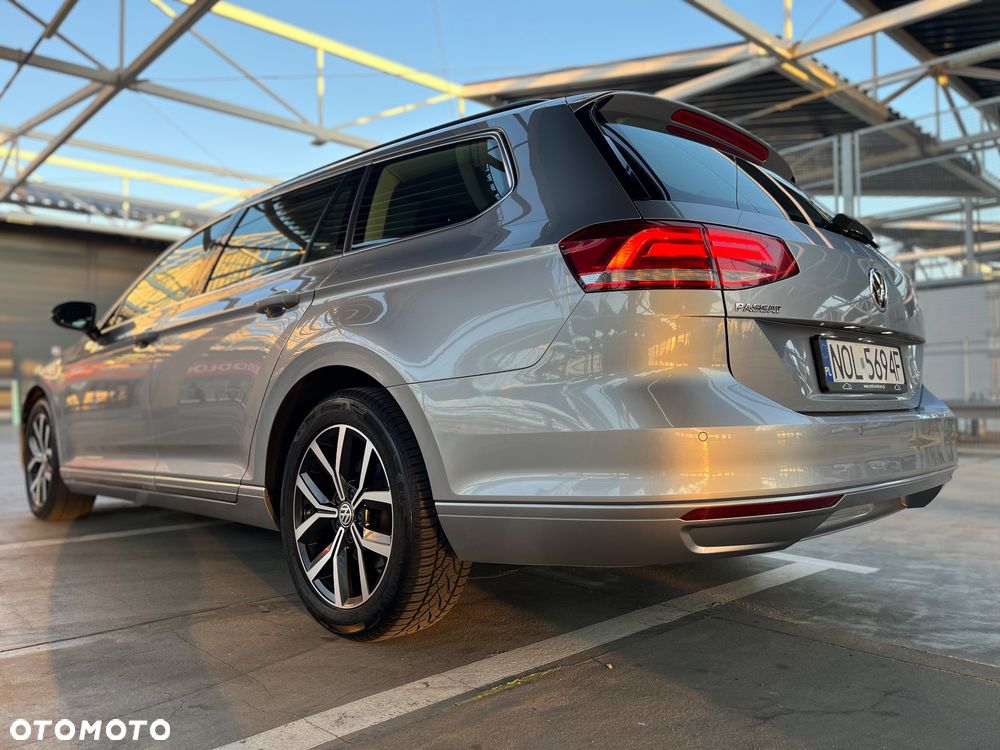Volkswagen Passat 2.0 TDI SCR Comfortline - 10