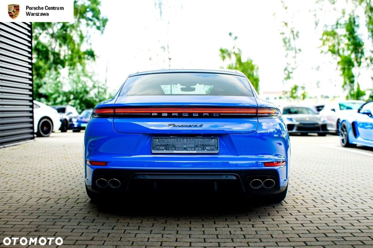 Porsche Panamera - 4