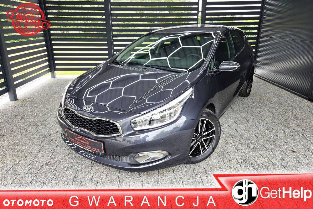 Kia Ceed 1.6 GDI Dream Team Edition - 1