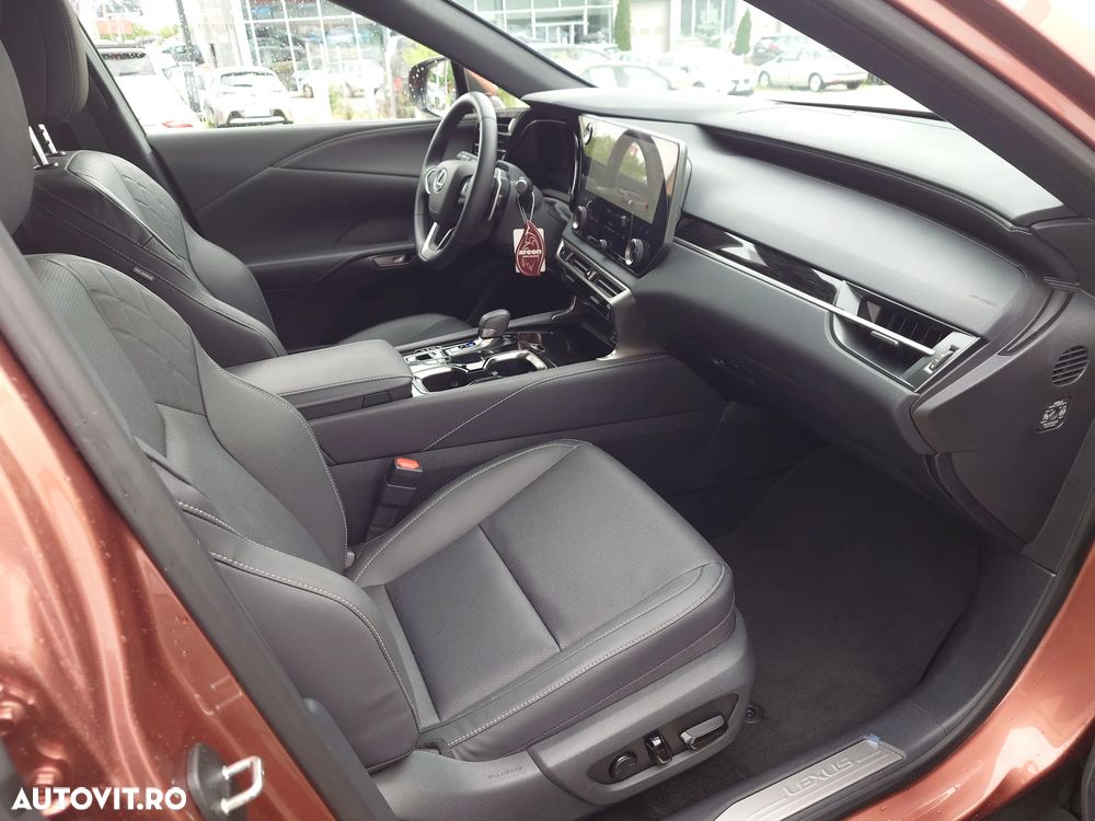 Lexus Seria RX 450h+ E-Four PHEV Executive - 6