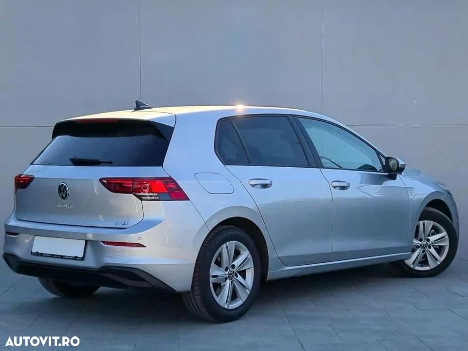 Volkswagen Golf 1.0 eTSI DSG MHEV Life - 6