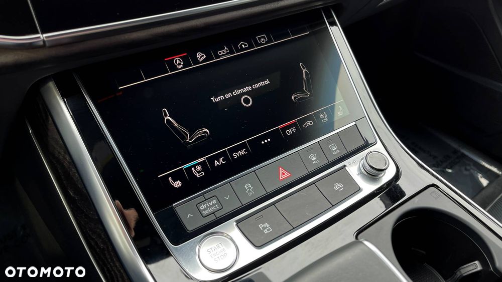 Audi Q8 - 16