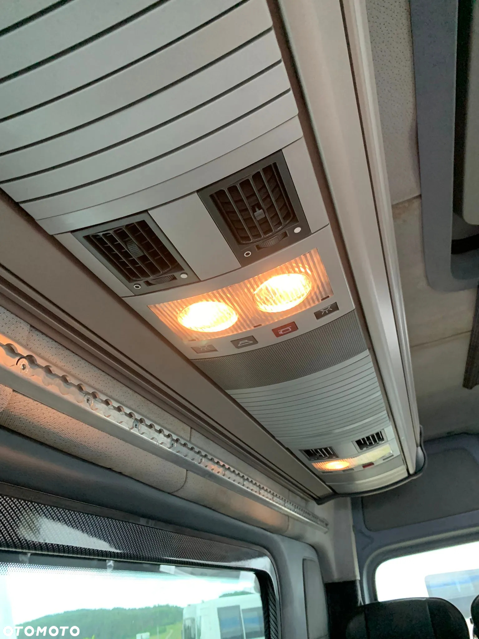 Mercedes-Benz Sprinter 516 CDI- 24 Miejsca - 21