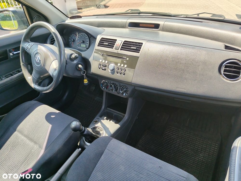 Suzuki Swift - 8