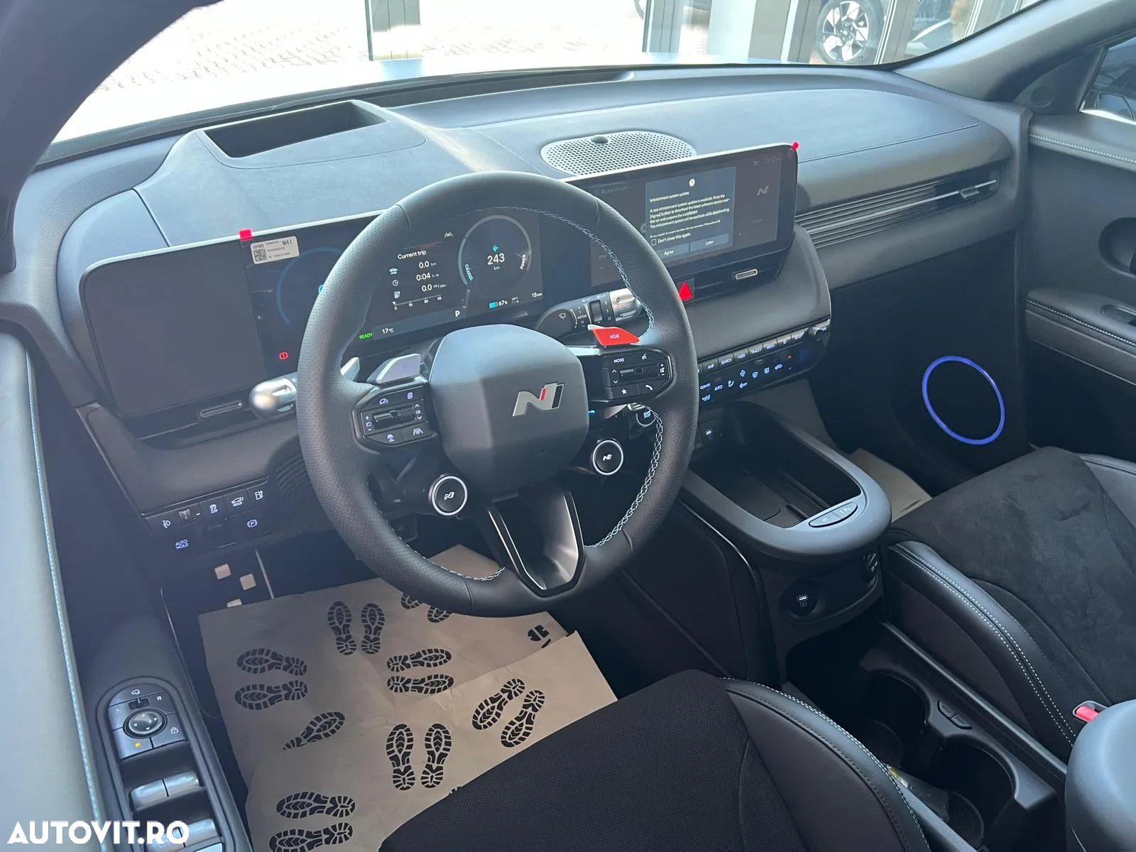 Hyundai IONIQ - 12