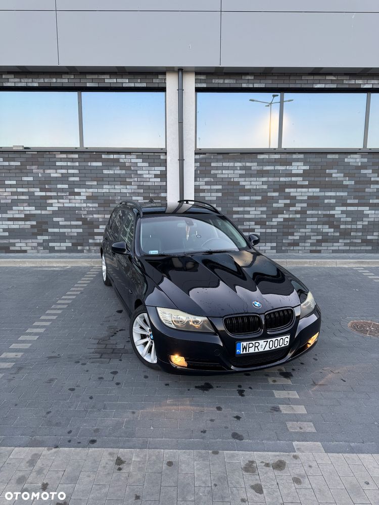 BMW Seria 3 320i - 22