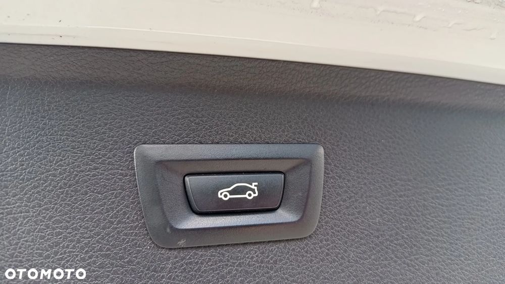BMW Seria 2 220d Sport-Aut Sport Line - 13