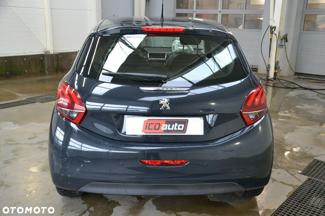 Peugeot 208 - 7