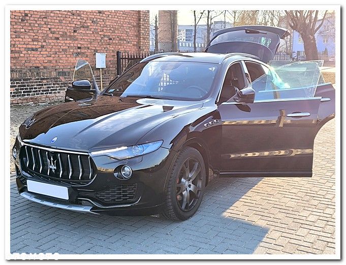 Maserati Levante Q4 Executive - 17