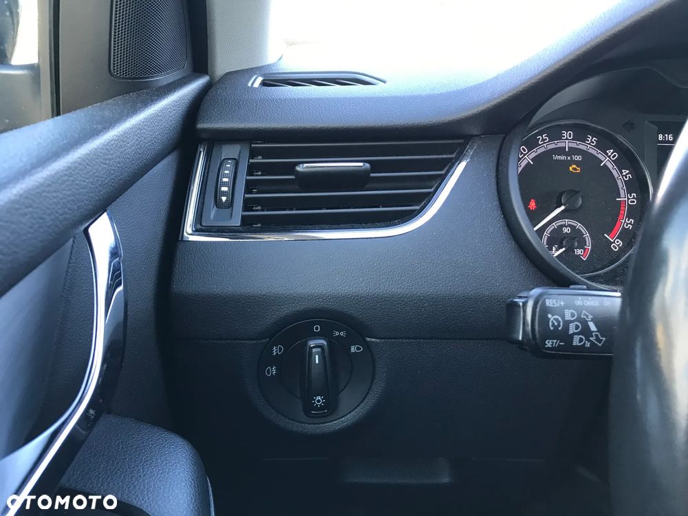 Skoda Octavia 1.6 TDI Ambition - 11