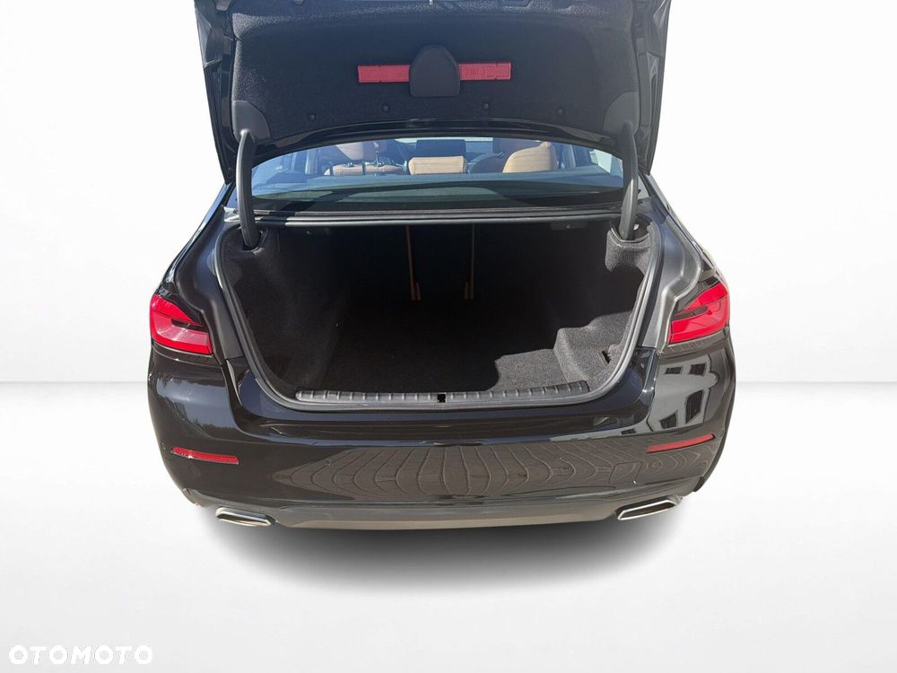 BMW Seria 5 - 38