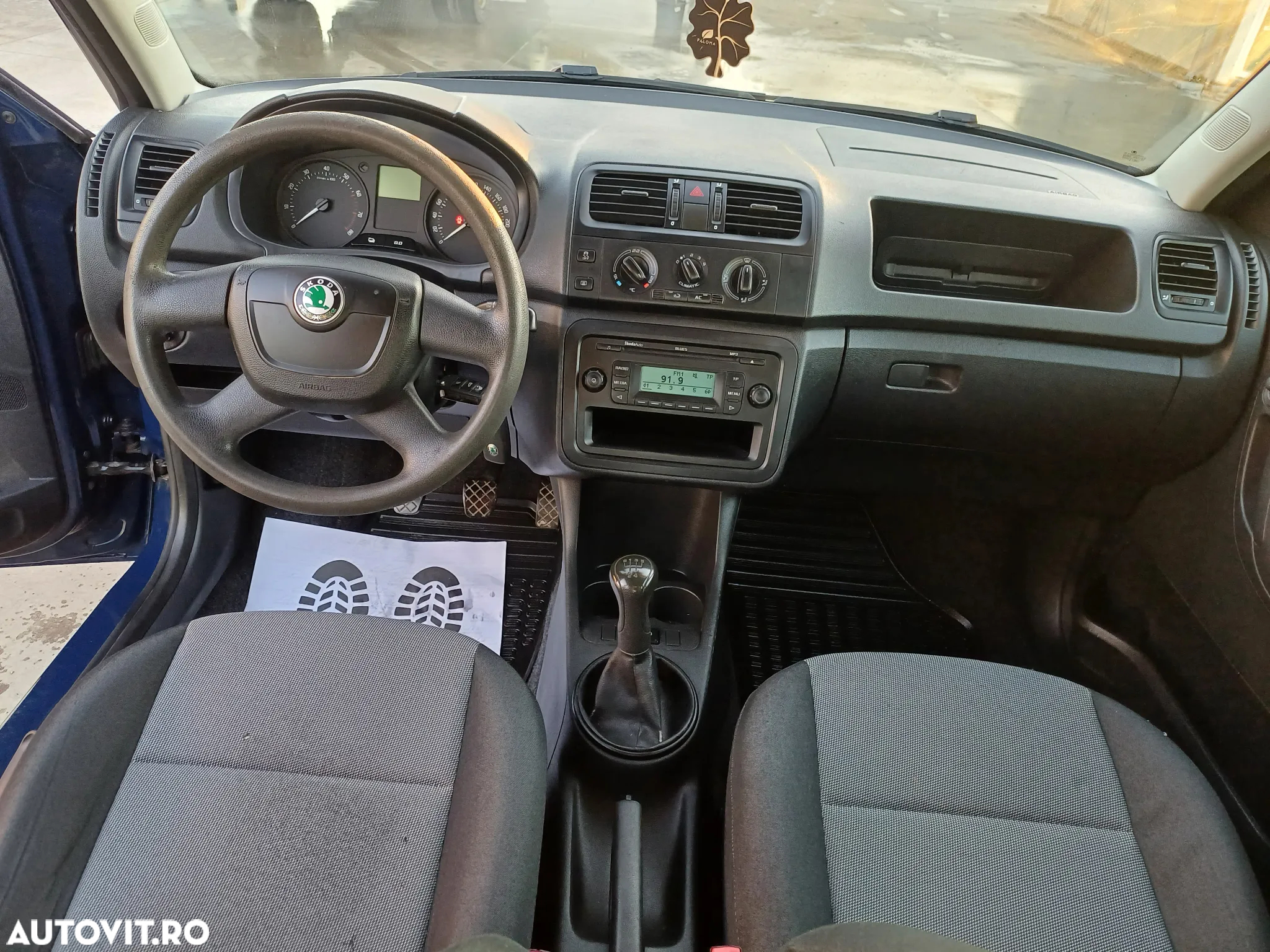 Skoda Fabia 1.2 HTP Ambiente - 2