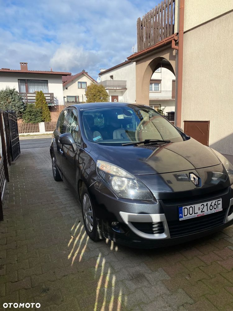 Renault Scenic - 8
