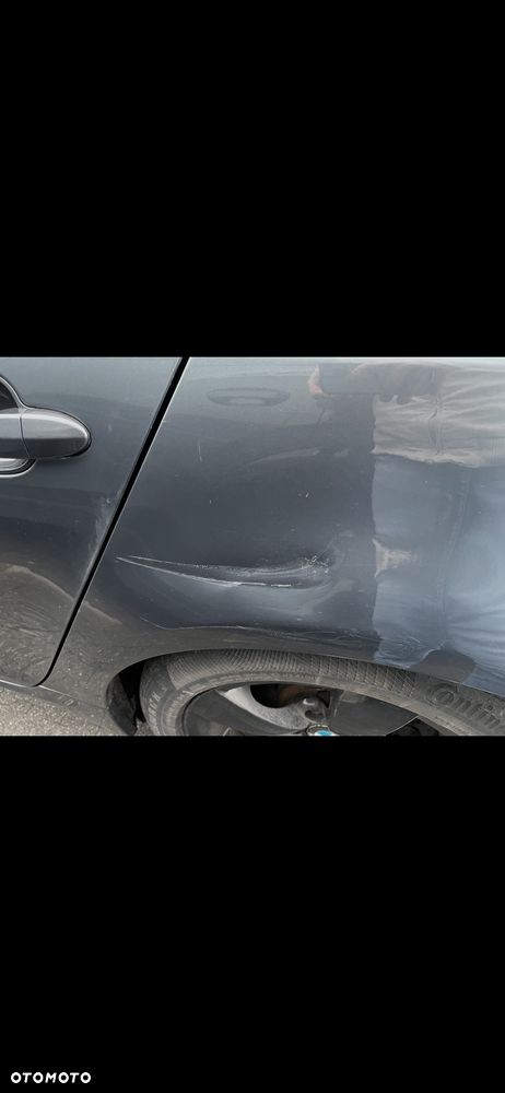 BMW Seria 5 520d - 8