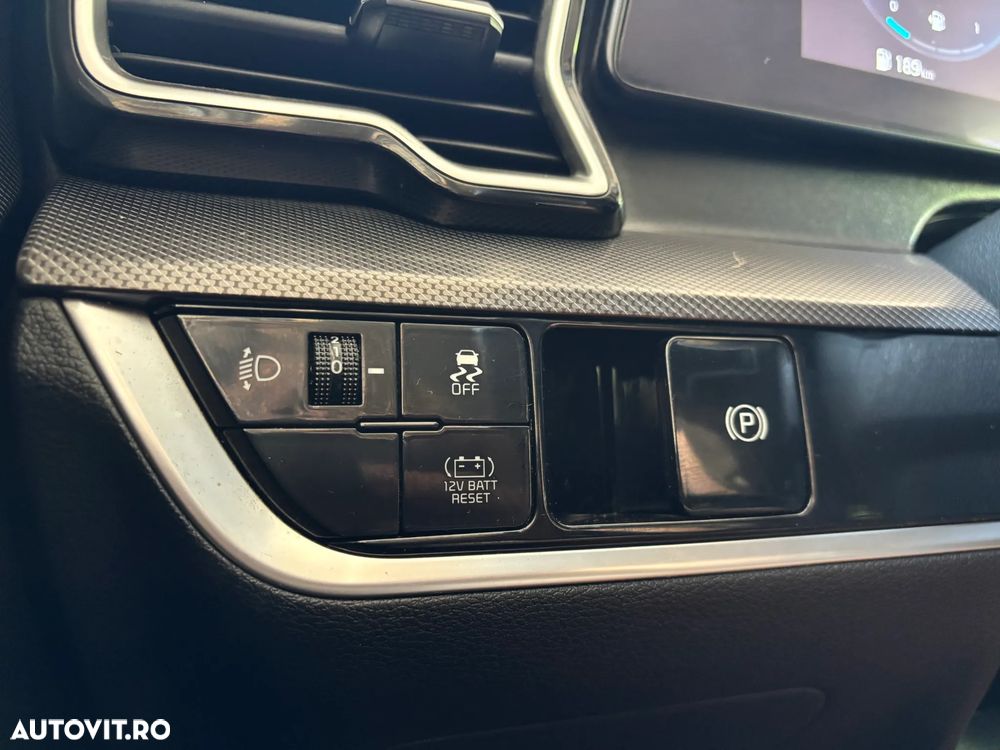 Kia Sportage 1.6 T-GDI HEV 6AT 4x2 Style - 23