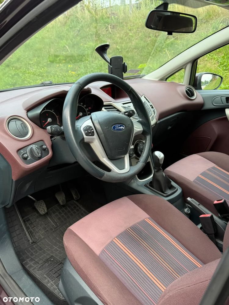 Ford Fiesta 1.6 TDCi Trend - 18