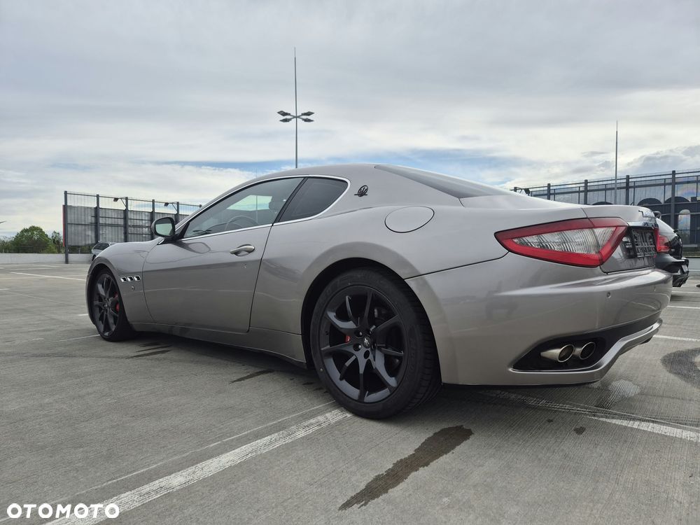 Maserati GranTurismo - 16