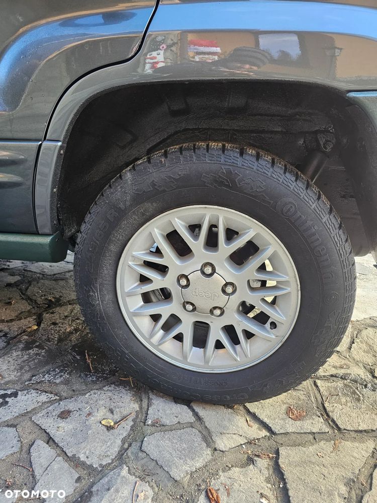 Jeep Grand Cherokee - 8