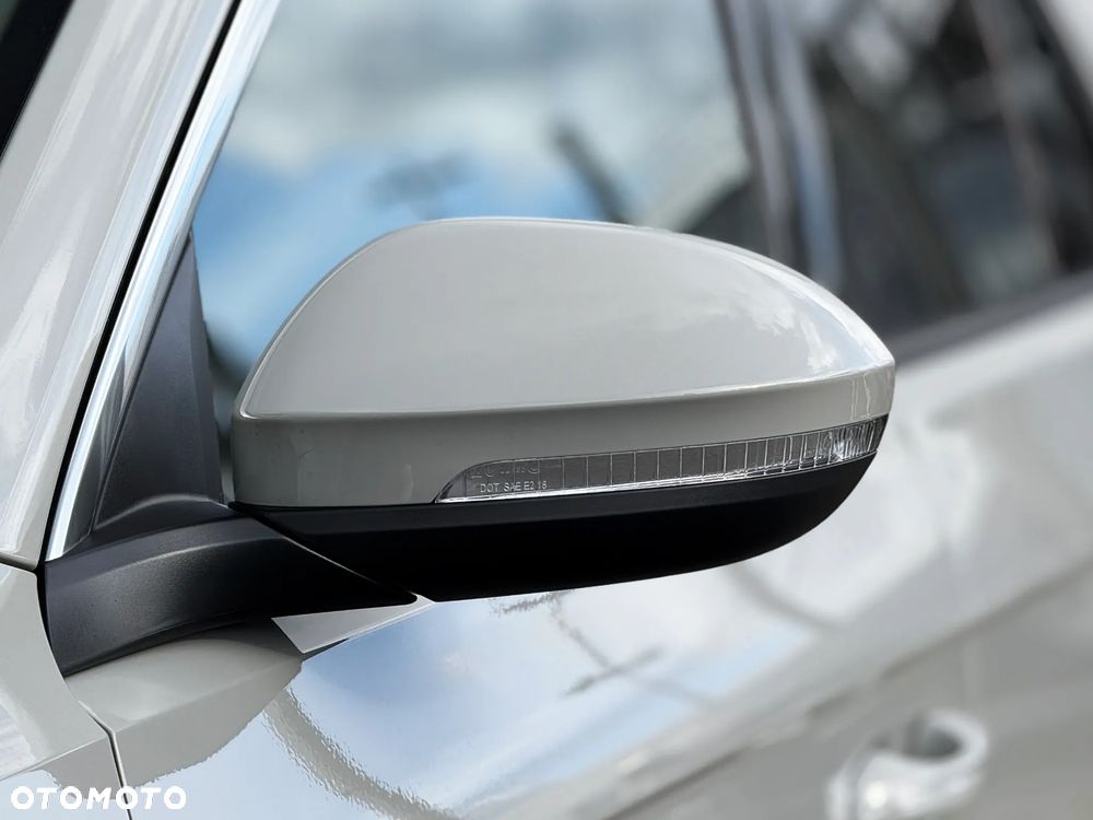 Volkswagen T-Roc 1.5 TSI Style DSG - 13