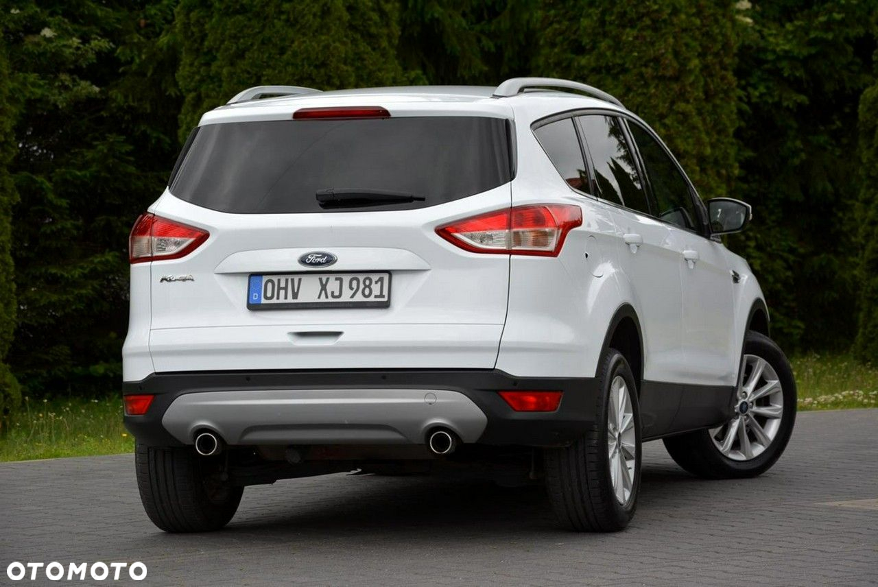 Ford Kuga 2.0 TDCi 2x4 Titanium - 14