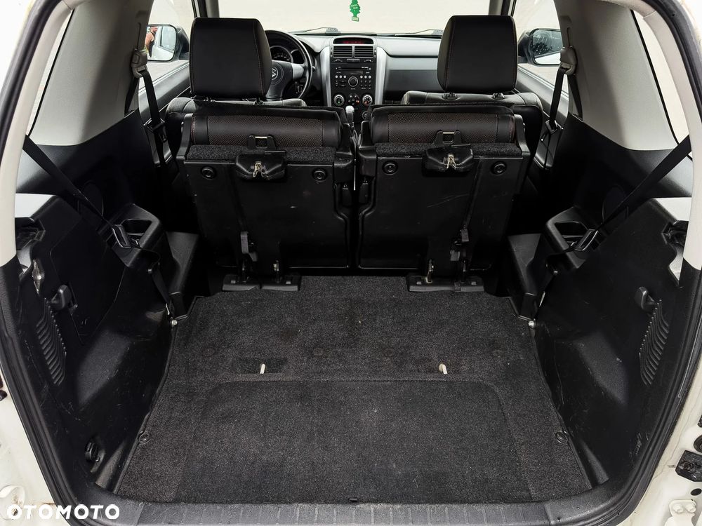Suzuki Grand Vitara 1.6 De luxe - 19