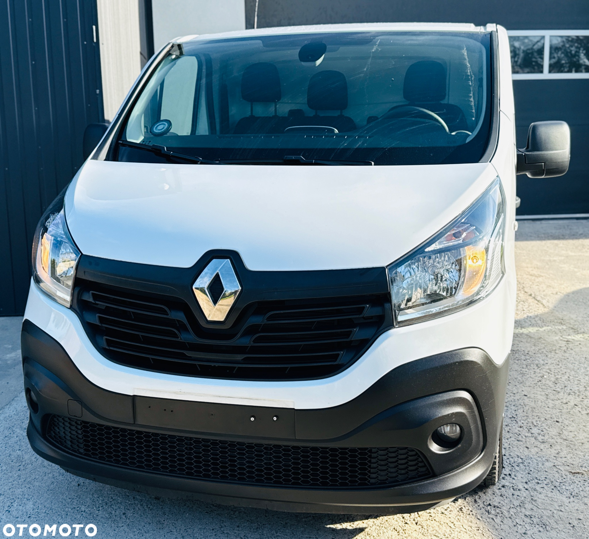 Renault Trafic - 2