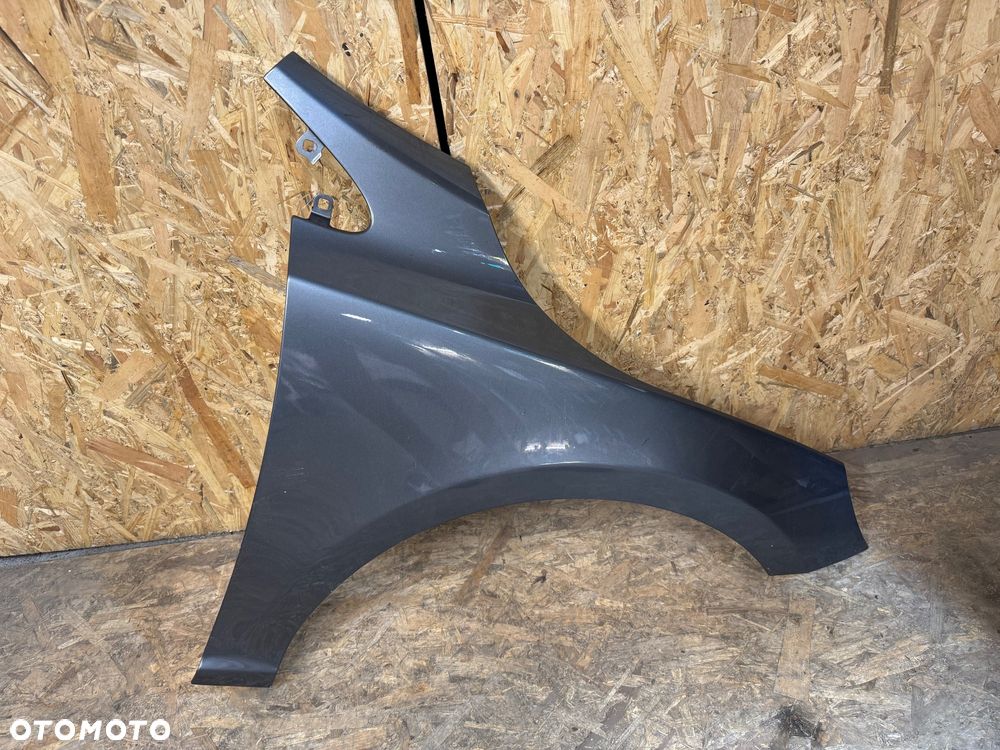 Przedni prawy błotnik Volvo v40