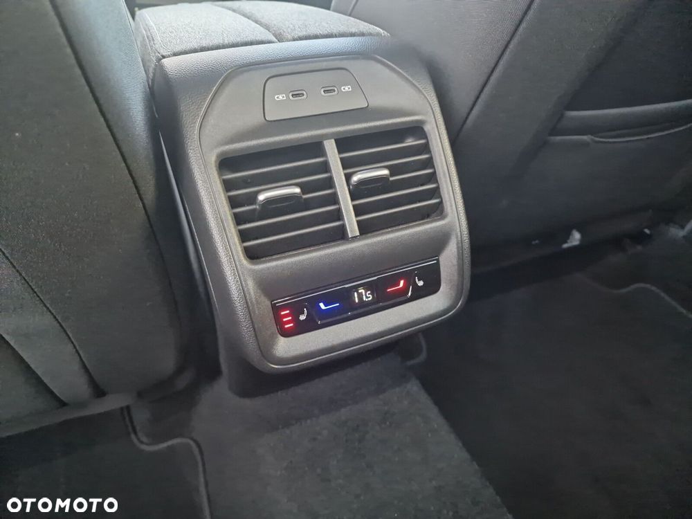 Skoda Superb 1.5 TSI mHEV Selection DSG - 20