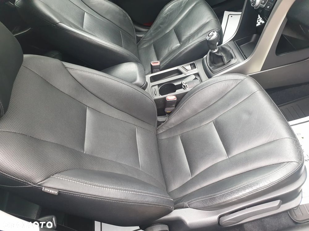 Hyundai i30 1.4 Premium - 11