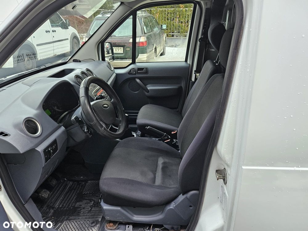 Ford Transit Connect - 12