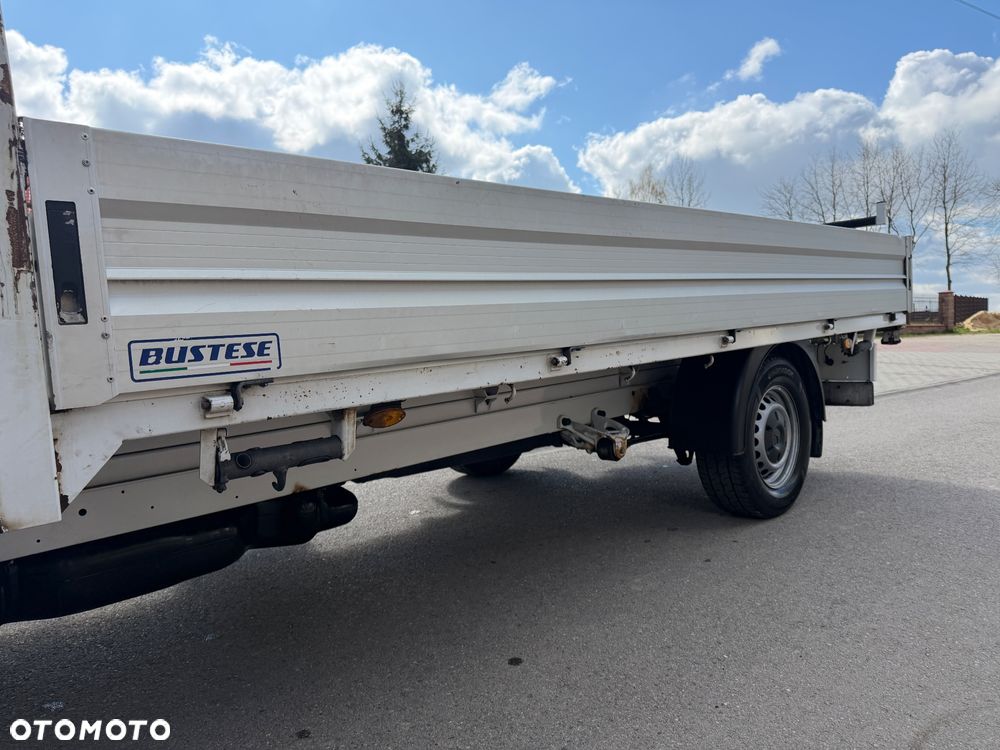 Mercedes-Benz Sprinter - 28