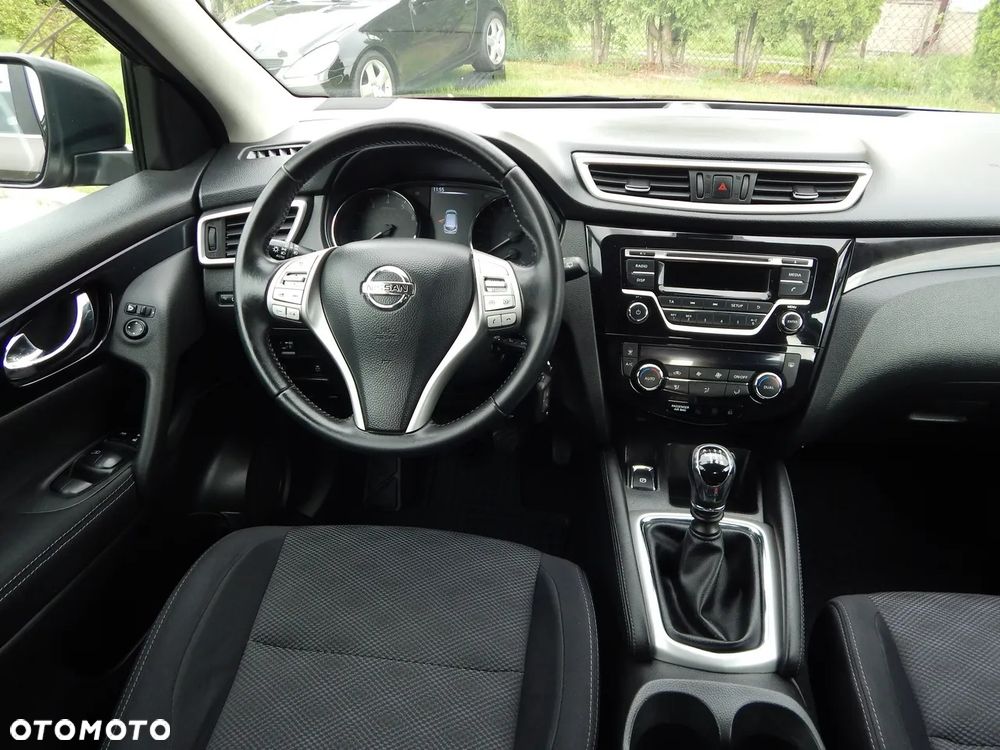 Nissan Qashqai 1.2 DIG-T N-Vision - 13