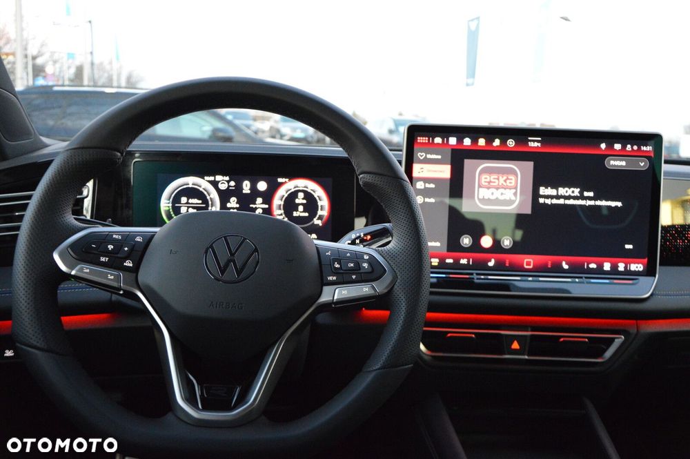 Volkswagen Tiguan - 13