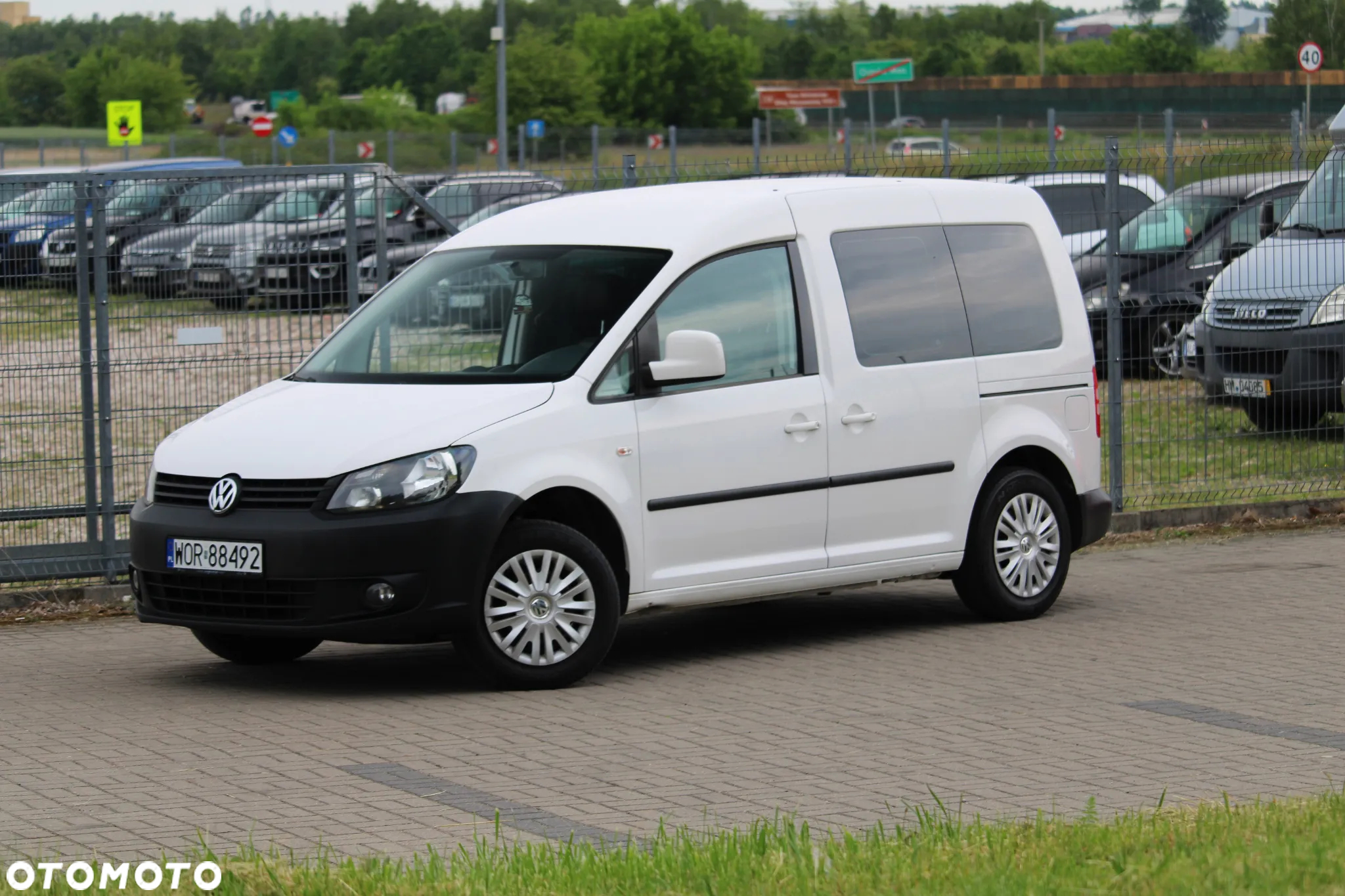 Volkswagen Caddy - 3