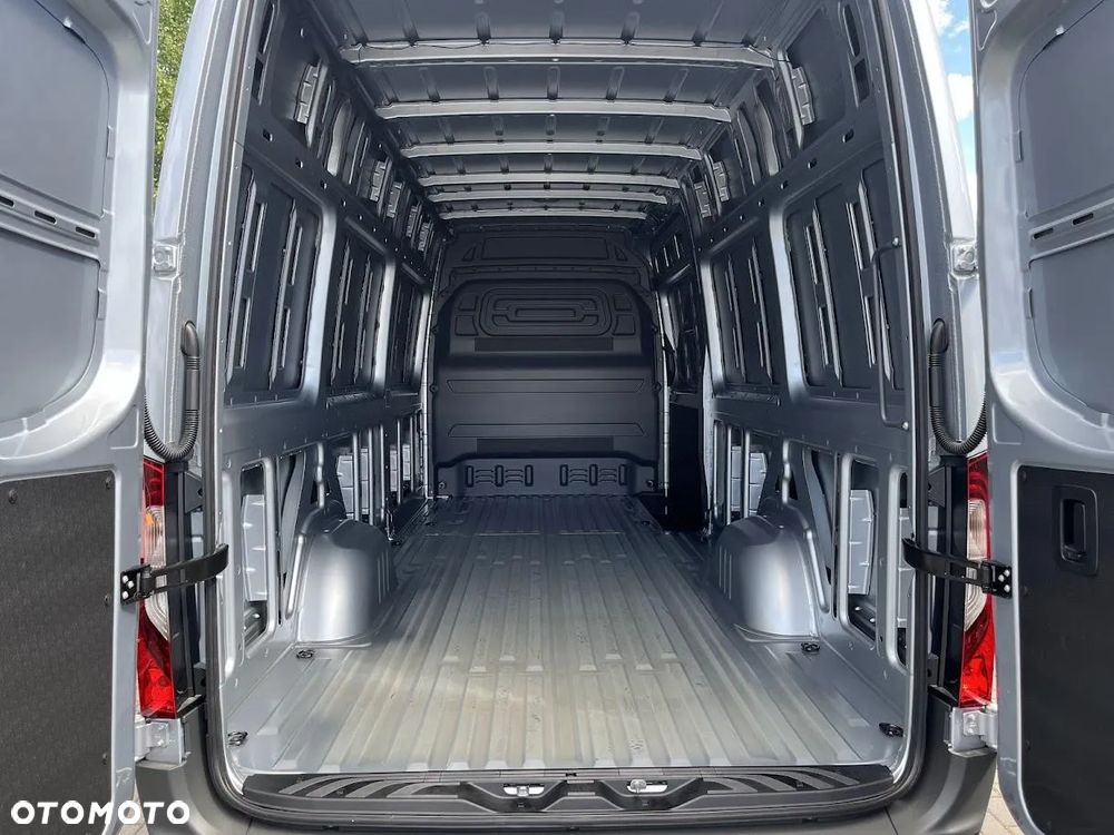 Mercedes-Benz Sprinter - 8
