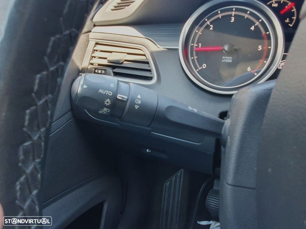 Peugeot 508 SW 2.0 BlueHDi Active - 32