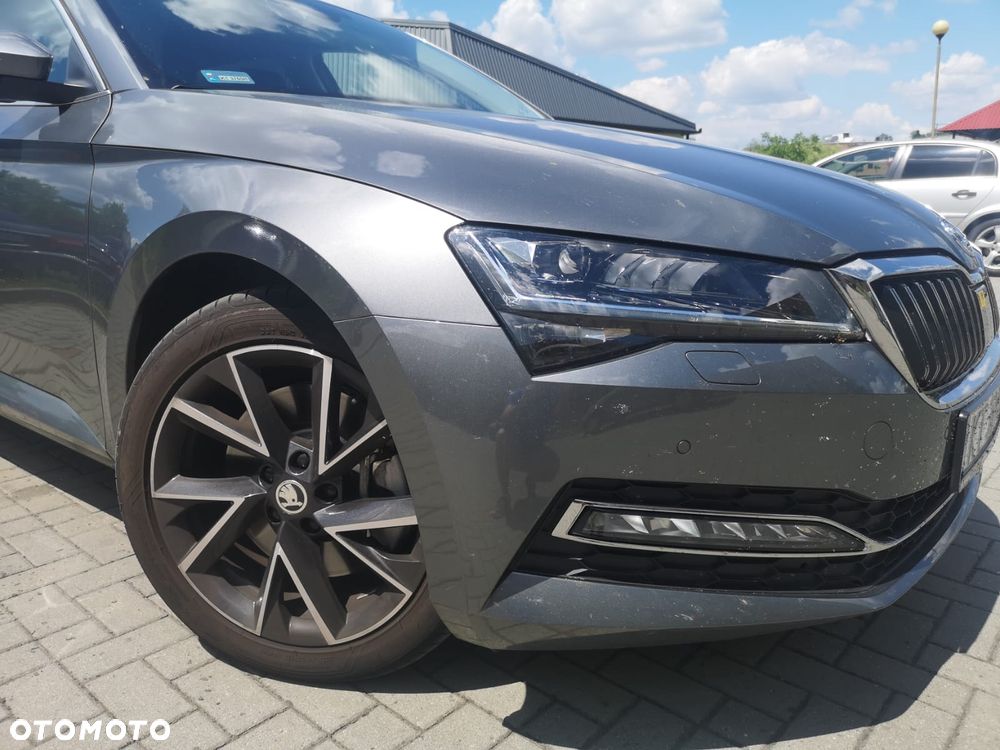 Skoda Superb 2022 photo 2
